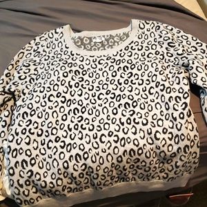 Old navy sweater